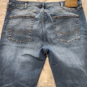 American Eagle Men's jeans